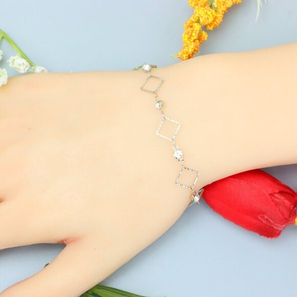 "Elegant & Trendy Bracelet, A Perfect Gift for Women, Thoughtful, EVCH1857 - Picture 3 of 10